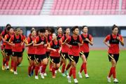 开元官方下载-中国女足球员参加国际训练营，提升实力
