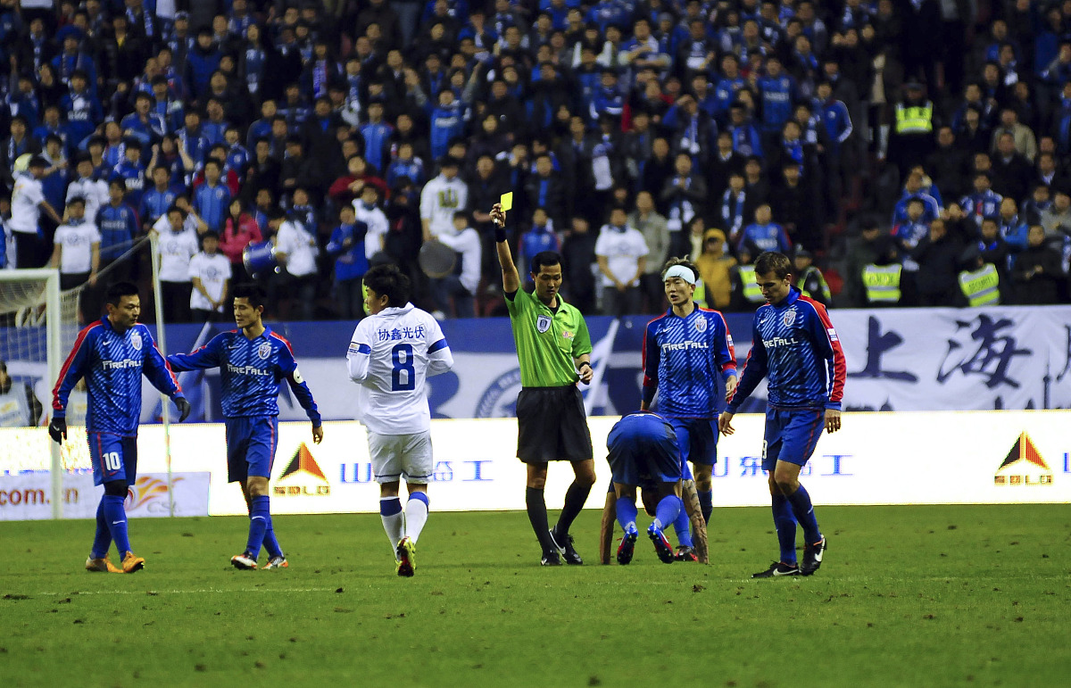 维罗纳俱乐部全队备战,力争佳绩的简单介绍 维罗纳俱乐部全队备战,力争佳绩的简单介绍