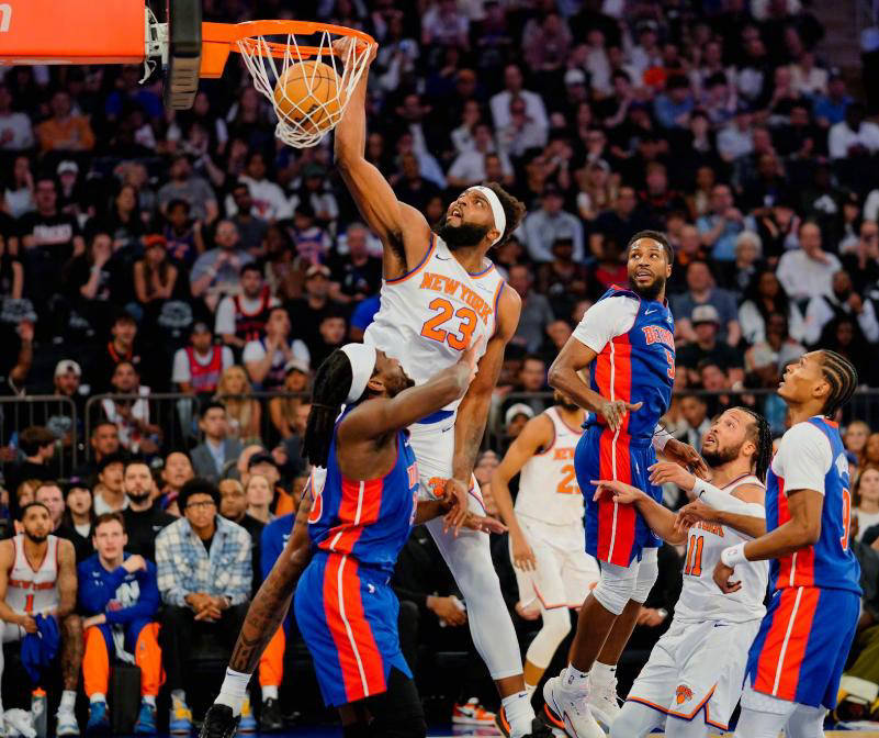 尼斯球员连续进球，为球队赢得胜利做出贡献