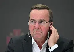 柏林联队迎来新一轮比赛备战，全队齐心协力的简单介绍