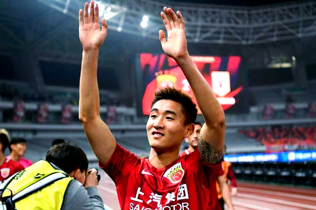 包含2021亚冠联赛：上港将迎战首尔，背景鲁能征战替补阵容的词条